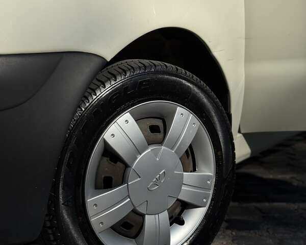 Бежевий Деу Матіз, об'ємом двигуна 0.8 л та пробігом 102 тис. км за 2340 $, фото 5 на Automoto.ua