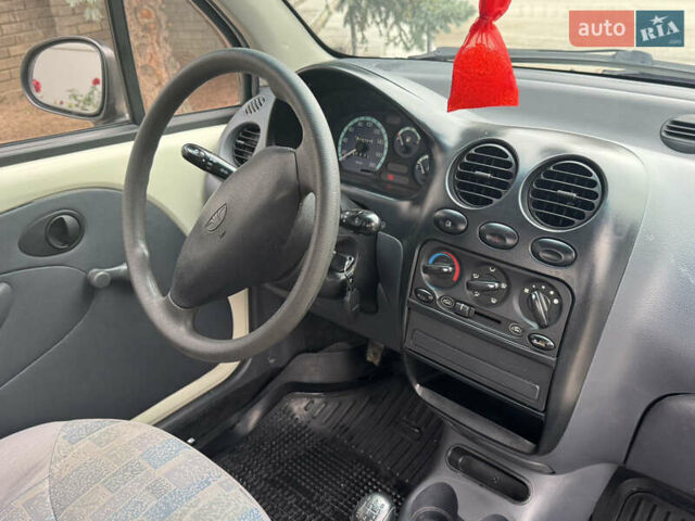 Бежевый Дэу Матиз, объемом двигателя 0.8 л и пробегом 20 тыс. км за 2750 $, фото 3 на Automoto.ua