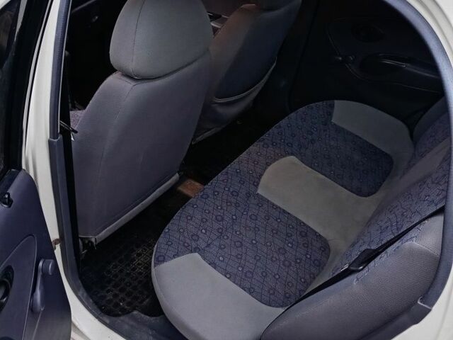 Бежевий Деу Матіз, об'ємом двигуна 0.8 л та пробігом 99 тис. км за 2500 $, фото 9 на Automoto.ua