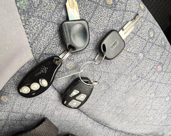 Деу Матіз 2008 у Хмельницькому на Automoto.ua Чорний Деу Матіз, об'ємом двигуна 0.8 л та пробігом 93 тис. км за 2750 $, фото 18 на Automoto.ua