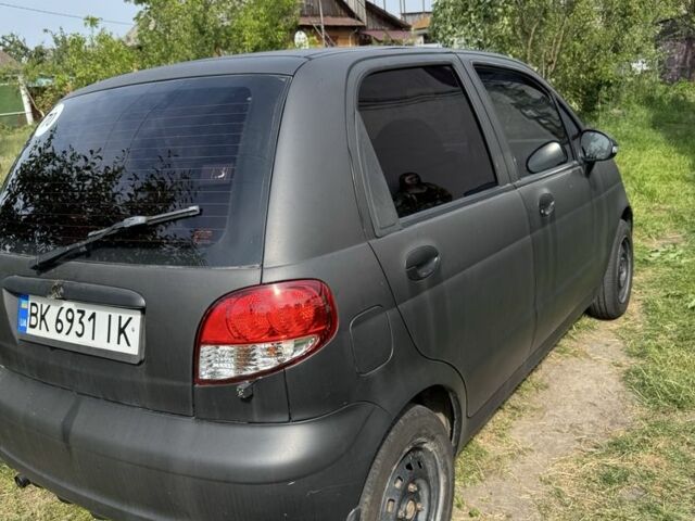 Черный Дэу Матиз, объемом двигателя 0.8 л и пробегом 173 тыс. км за 2400 $, фото 2 на Automoto.ua