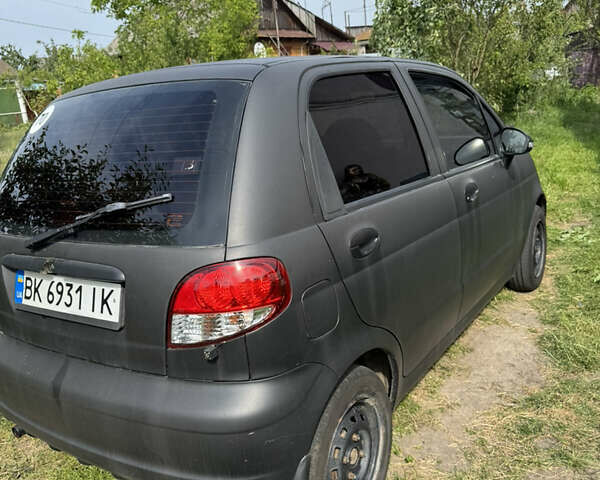 Черный Дэу Матиз, объемом двигателя 0.8 л и пробегом 173 тыс. км за 2500 $, фото 2 на Automoto.ua