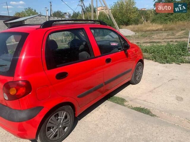 Червоний Деу Матіз, об'ємом двигуна 0.8 л та пробігом 174 тис. км за 2800 $, фото 3 на Automoto.ua