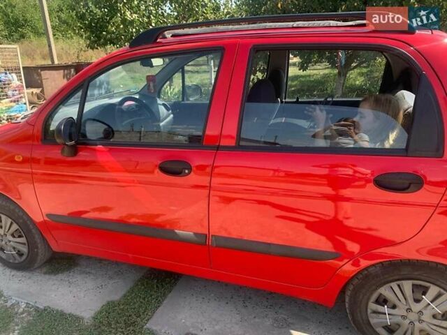 Червоний Деу Матіз, об'ємом двигуна 0.8 л та пробігом 174 тис. км за 2800 $, фото 6 на Automoto.ua