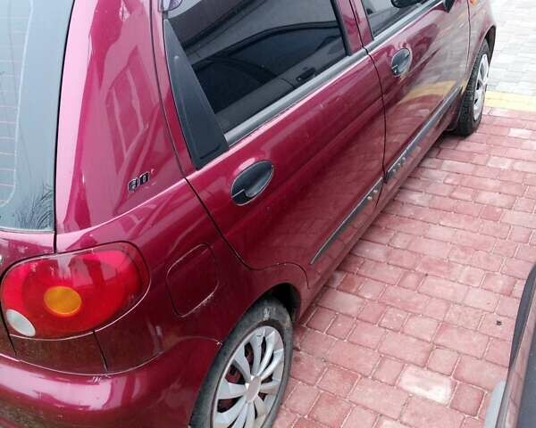 Красный Дэу Матиз, объемом двигателя 0.8 л и пробегом 186 тыс. км за 2500 $, фото 1 на Automoto.ua