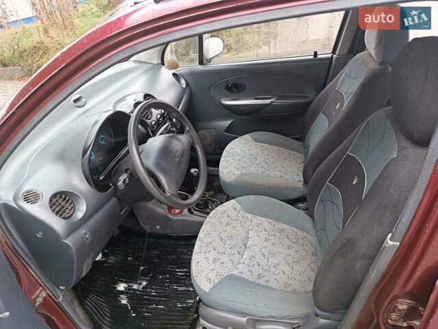 Дэу Матиз 2006 в Тульчине на Automoto.ua Красный Дэу Матиз, объемом двигателя 1 л и пробегом 160 тыс. км за 1350 $, фото 4 на Automoto.ua