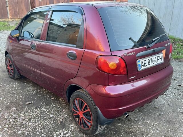 Червоний Деу Матіз, об'ємом двигуна 0.8 л та пробігом 142 тис. км за 2650 $, фото 4 на Automoto.ua