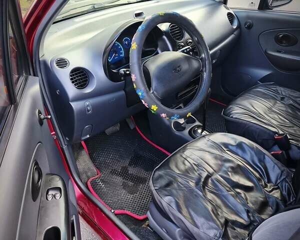 Красный Дэу Матиз, объемом двигателя 0.8 л и пробегом 163 тыс. км за 2700 $, фото 10 на Automoto.ua