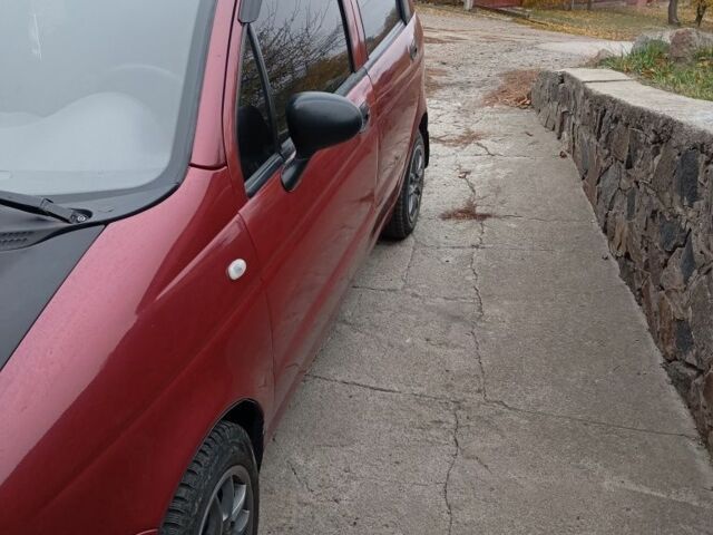 Красный Дэу Матиз, объемом двигателя 0.8 л и пробегом 120 тыс. км за 2000 $, фото 2 на Automoto.ua