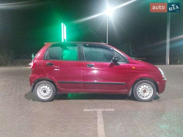 Червоний Деу Матіз, об'ємом двигуна 0.8 л та пробігом 160 тис. км за 2450 $, фото 3 на Automoto.ua