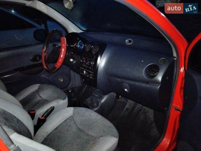 Червоний Деу Матіз, об'ємом двигуна 0.8 л та пробігом 99 тис. км за 2500 $, фото 8 на Automoto.ua