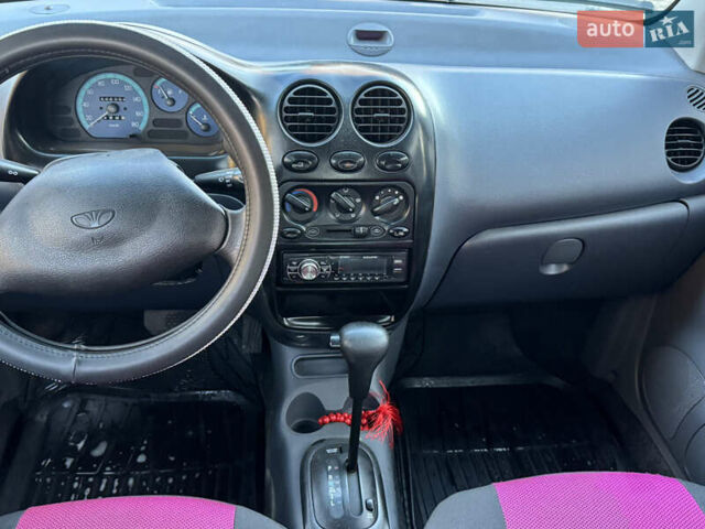 Красный Дэу Матиз, объемом двигателя 0.8 л и пробегом 142 тыс. км за 2650 $, фото 9 на Automoto.ua