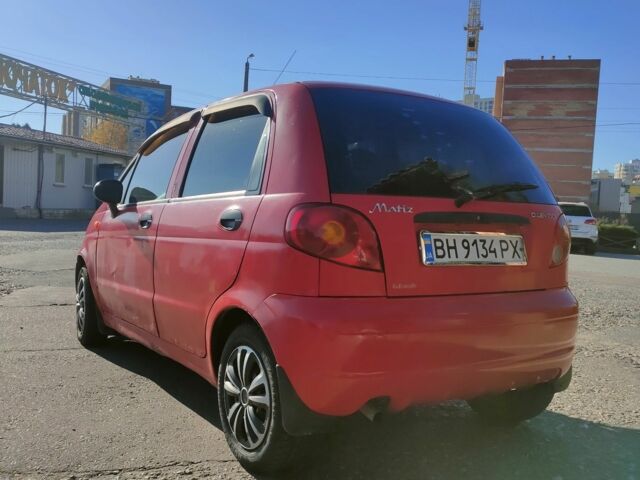 Червоний Деу Матіз, об'ємом двигуна 0.8 л та пробігом 160 тис. км за 2100 $, фото 3 на Automoto.ua