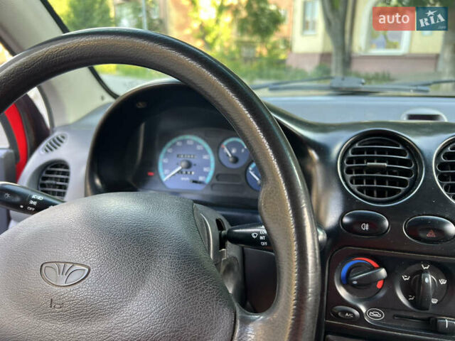 Красный Дэу Матиз, объемом двигателя 0.8 л и пробегом 157 тыс. км за 1500 $, фото 12 на Automoto.ua