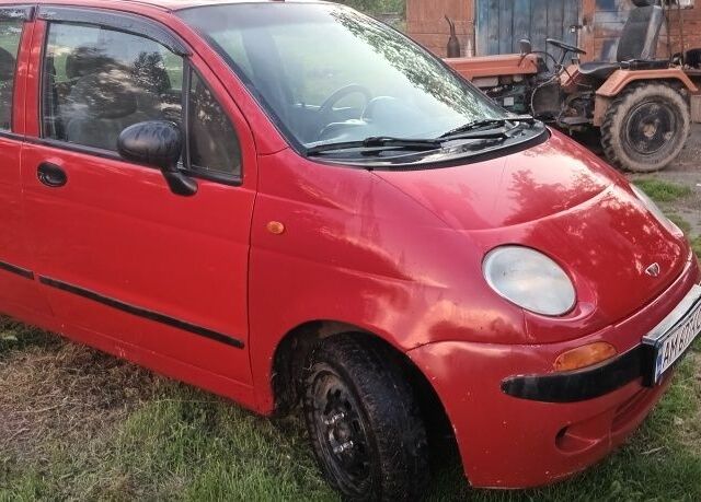 Красный Дэу Матиз, объемом двигателя 0.8 л и пробегом 123 тыс. км за 1100 $, фото 2 на Automoto.ua