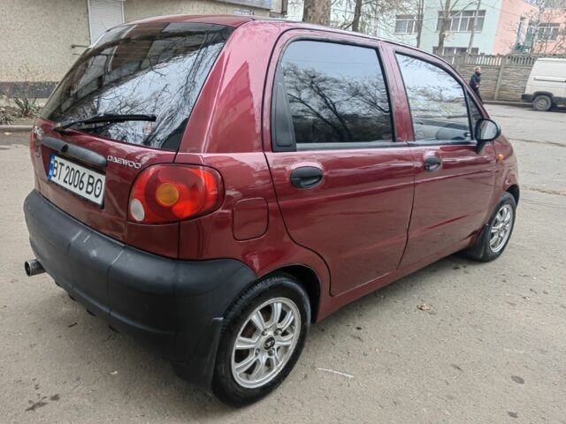 Красный Дэу Матиз, объемом двигателя 0.8 л и пробегом 2 тыс. км за 2000 $, фото 4 на Automoto.ua