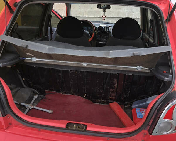 Красный Дэу Матиз, объемом двигателя 0.8 л и пробегом 135 тыс. км за 2200 $, фото 7 на Automoto.ua