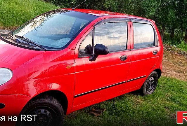 Красный Дэу Матиз, объемом двигателя 0.8 л и пробегом 123 тыс. км за 1000 $, фото 1 на Automoto.ua