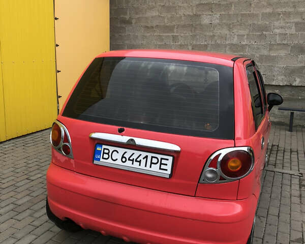 Красный Дэу Матиз, объемом двигателя 0.8 л и пробегом 135 тыс. км за 2200 $, фото 2 на Automoto.ua