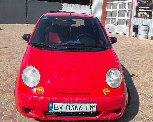 Красный Дэу Матиз, объемом двигателя 0.8 л и пробегом 100 тыс. км за 1700 $, фото 4 на Automoto.ua