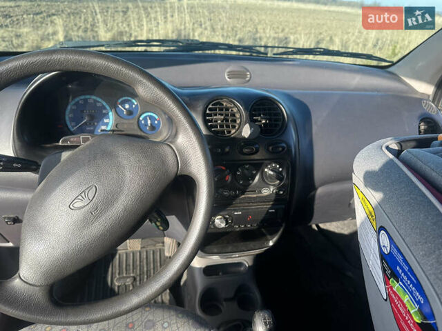 Червоний Деу Матіз, об'ємом двигуна 0.8 л та пробігом 142 тис. км за 1999 $, фото 13 на Automoto.ua