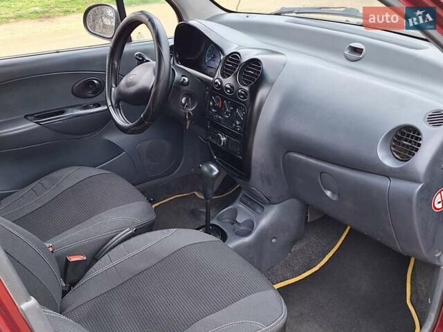 Красный Дэу Матиз, объемом двигателя 0.8 л и пробегом 155 тыс. км за 2800 $, фото 10 на Automoto.ua