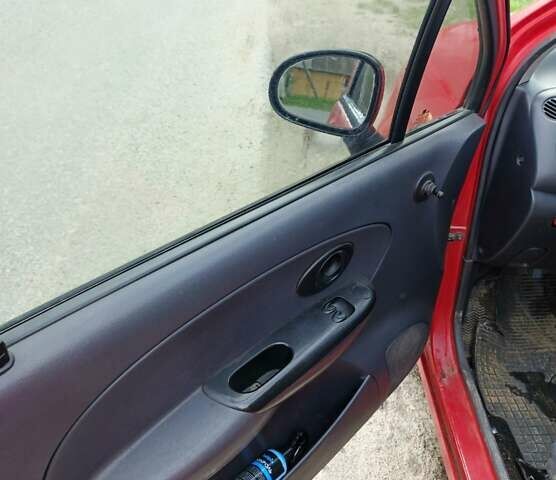 Червоний Деу Матіз, об'ємом двигуна 0.8 л та пробігом 111 тис. км за 2500 $, фото 5 на Automoto.ua