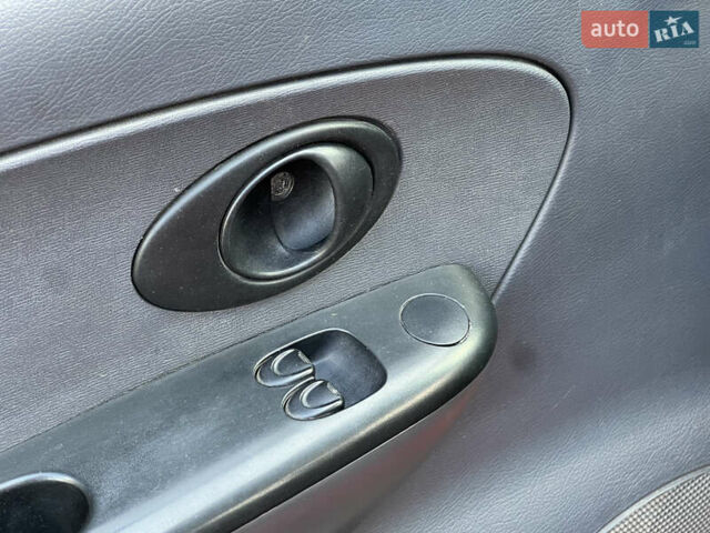 Красный Дэу Матиз, объемом двигателя 0.8 л и пробегом 157 тыс. км за 1500 $, фото 11 на Automoto.ua