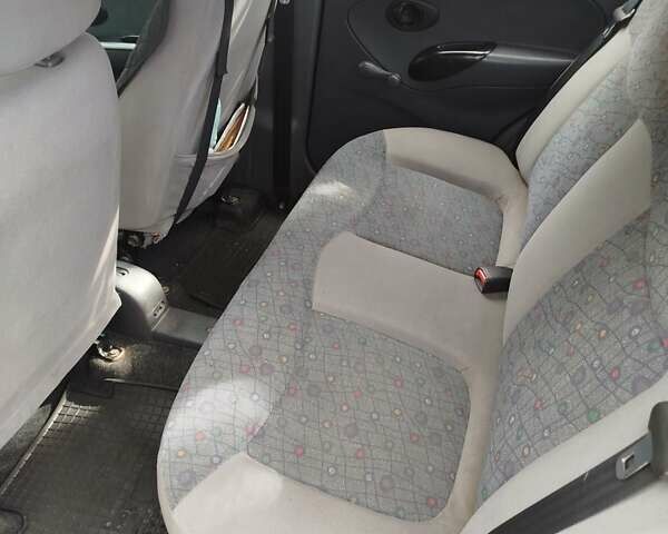 Красный Дэу Матиз, объемом двигателя 0.8 л и пробегом 162 тыс. км за 2500 $, фото 3 на Automoto.ua