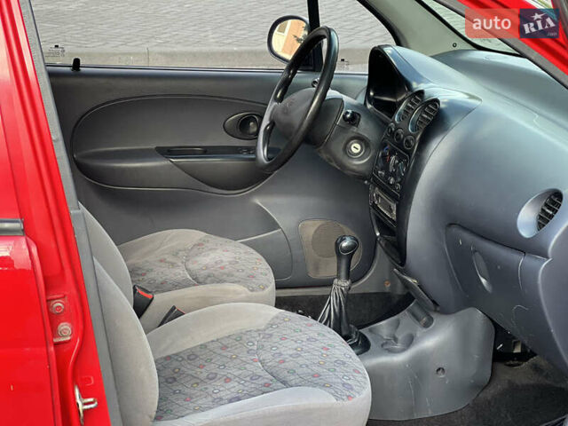Красный Дэу Матиз, объемом двигателя 0.8 л и пробегом 157 тыс. км за 1500 $, фото 6 на Automoto.ua