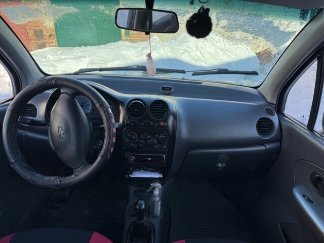 Красный Дэу Матиз, объемом двигателя 1 л и пробегом 250 тыс. км за 1500 $, фото 9 на Automoto.ua