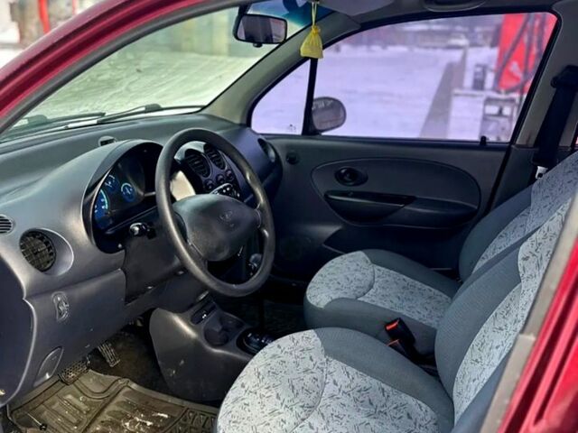 Красный Дэу Матиз, объемом двигателя 0.8 л и пробегом 120 тыс. км за 2500 $, фото 1 на Automoto.ua