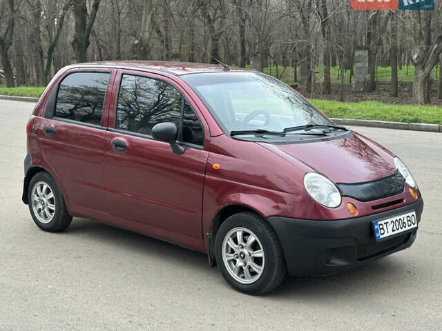 Красный Дэу Матиз, объемом двигателя 0.8 л и пробегом 155 тыс. км за 2800 $, фото 5 на Automoto.ua