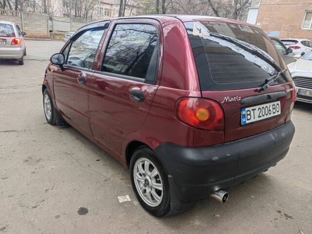 Красный Дэу Матиз, объемом двигателя 0.8 л и пробегом 2 тыс. км за 2000 $, фото 3 на Automoto.ua
