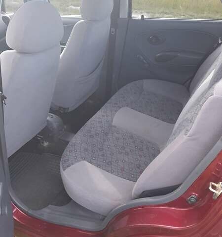 Красный Дэу Матиз, объемом двигателя 0.8 л и пробегом 180 тыс. км за 2200 $, фото 6 на Automoto.ua
