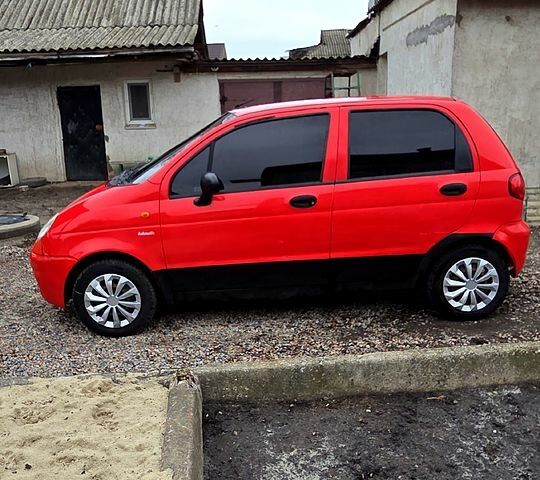 Червоний Деу Матіз, об'ємом двигуна 0.8 л та пробігом 182 тис. км за 2500 $, фото 4 на Automoto.ua