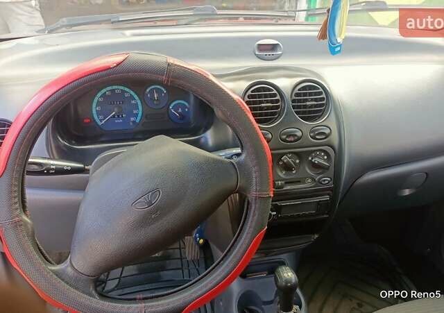 Червоний Деу Матіз, об'ємом двигуна 0.8 л та пробігом 110 тис. км за 2550 $, фото 6 на Automoto.ua