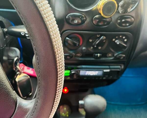 Красный Дэу Матиз, объемом двигателя 0.8 л и пробегом 125 тыс. км за 2200 $, фото 4 на Automoto.ua