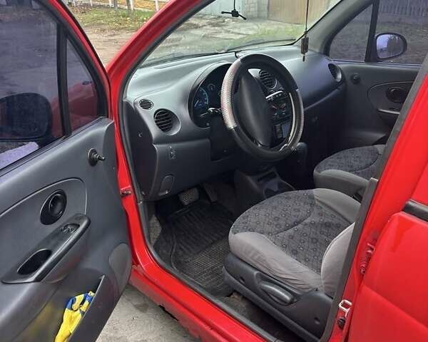 Красный Дэу Матиз, объемом двигателя 0.8 л и пробегом 132 тыс. км за 2200 $, фото 5 на Automoto.ua