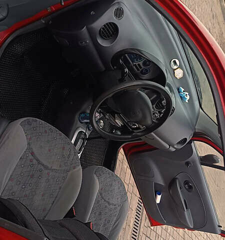 Красный Дэу Матиз, объемом двигателя 0.8 л и пробегом 95 тыс. км за 2499 $, фото 6 на Automoto.ua