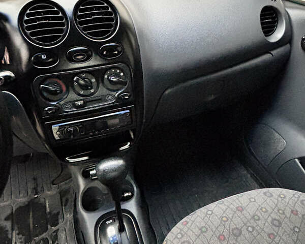 Червоний Деу Матіз, об'ємом двигуна 0.8 л та пробігом 142 тис. км за 2400 $, фото 14 на Automoto.ua