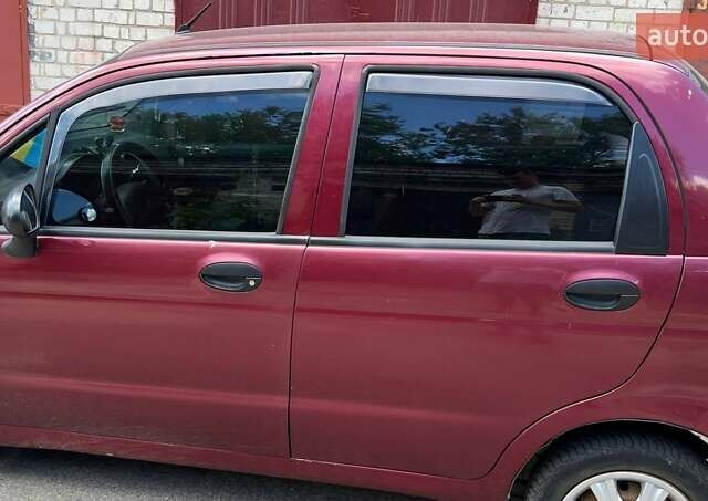 Червоний Деу Матіз, об'ємом двигуна 0.8 л та пробігом 180 тис. км за 2000 $, фото 2 на Automoto.ua