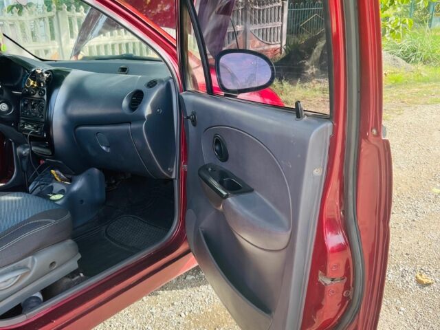 Красный Дэу Матиз, объемом двигателя 0.8 л и пробегом 125 тыс. км за 2400 $, фото 6 на Automoto.ua