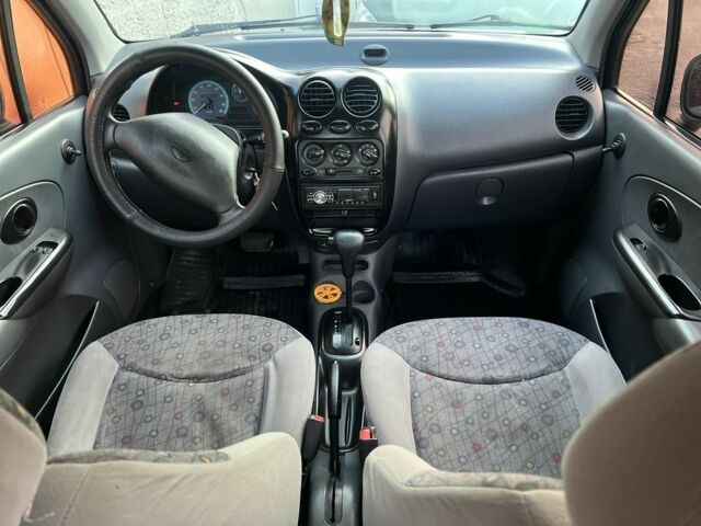 Красный Дэу Матиз, объемом двигателя 0.8 л и пробегом 139 тыс. км за 3200 $, фото 4 на Automoto.ua