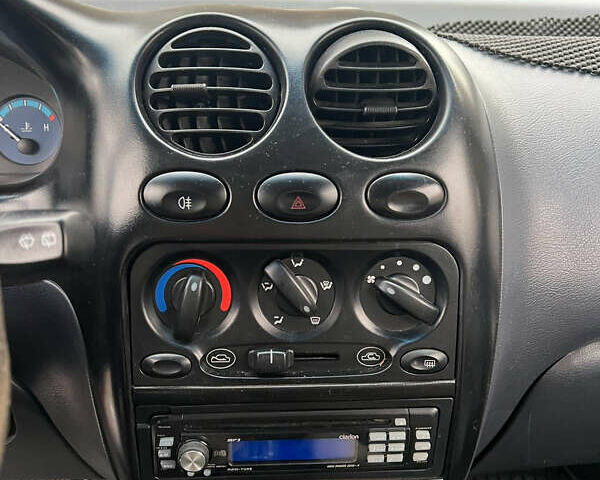 Красный Дэу Матиз, объемом двигателя 1 л и пробегом 111 тыс. км за 1700 $, фото 13 на Automoto.ua