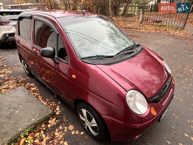 Червоний Деу Матіз, об'ємом двигуна 0.8 л та пробігом 142 тис. км за 2400 $, фото 4 на Automoto.ua