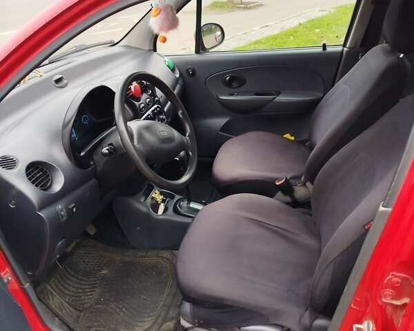 Красный Дэу Матиз, объемом двигателя 0.8 л и пробегом 106 тыс. км за 1800 $, фото 4 на Automoto.ua