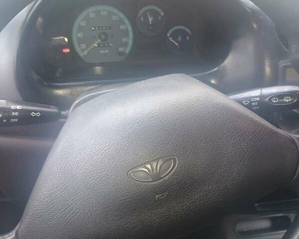 Червоний Деу Матіз, об'ємом двигуна 0.8 л та пробігом 153 тис. км за 1500 $, фото 4 на Automoto.ua