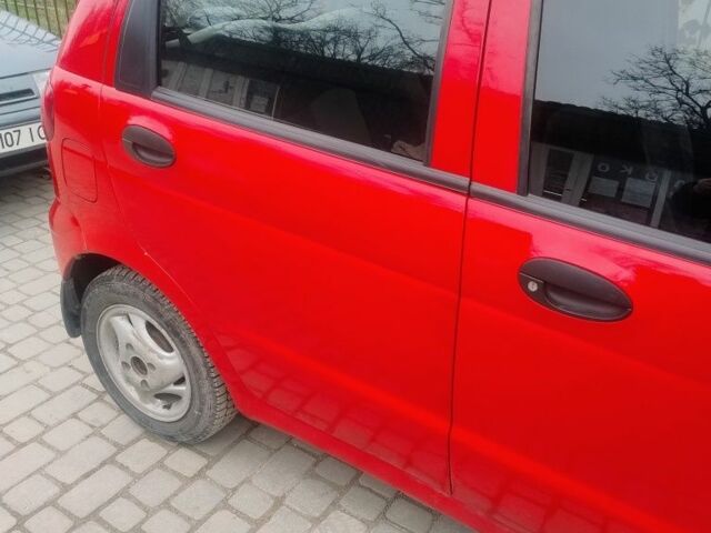 Красный Дэу Матиз, объемом двигателя 0.8 л и пробегом 89 тыс. км за 2700 $, фото 3 на Automoto.ua