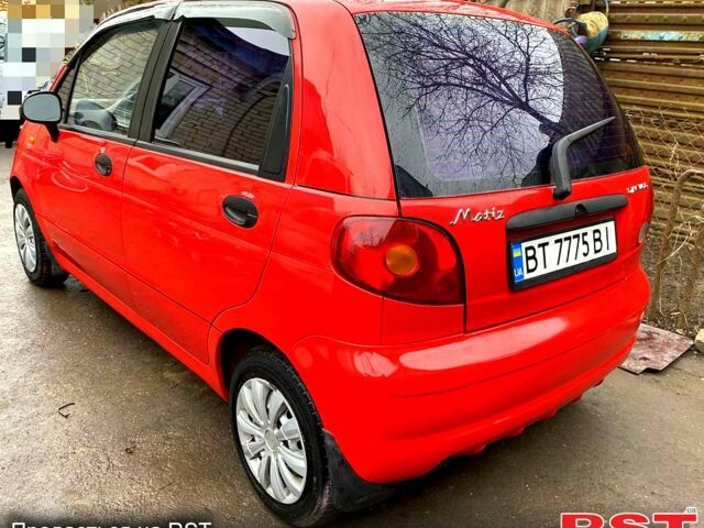 Красный Дэу Матиз, объемом двигателя 0.8 л и пробегом 200 тыс. км за 1500 $, фото 2 на Automoto.ua
